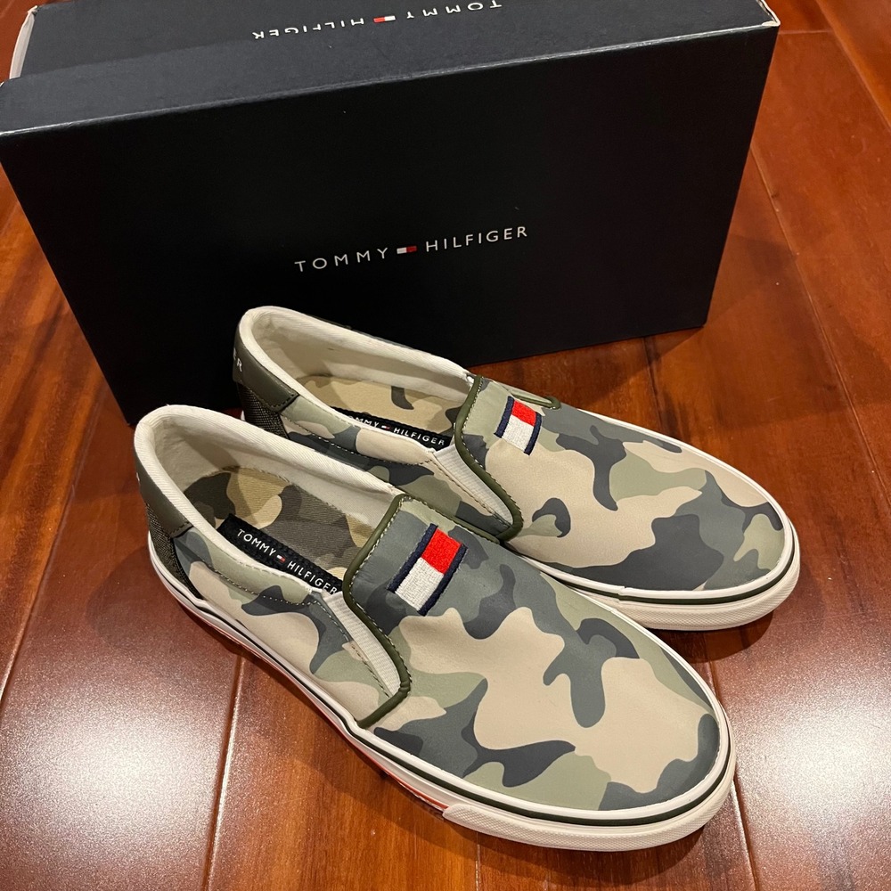 Tommy Hilfiger Camo Sneaker Slip On Oaklyn Green Streetwear Casual Women‎ Sz 5 M
